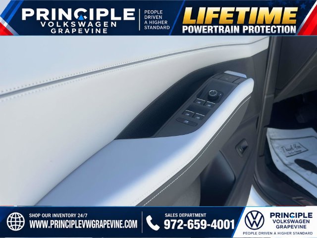 New 2027 Volkswagen Atlas SE FWD image 13