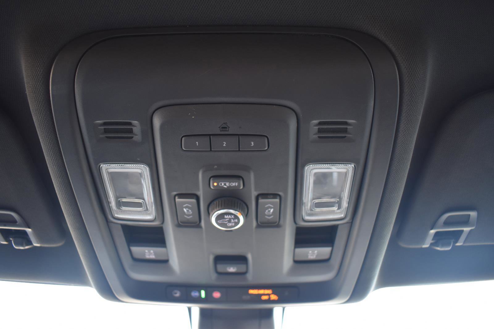 Used 2021 Chevrolet Tahoe Premier w/ Premium Package RWD image 47
