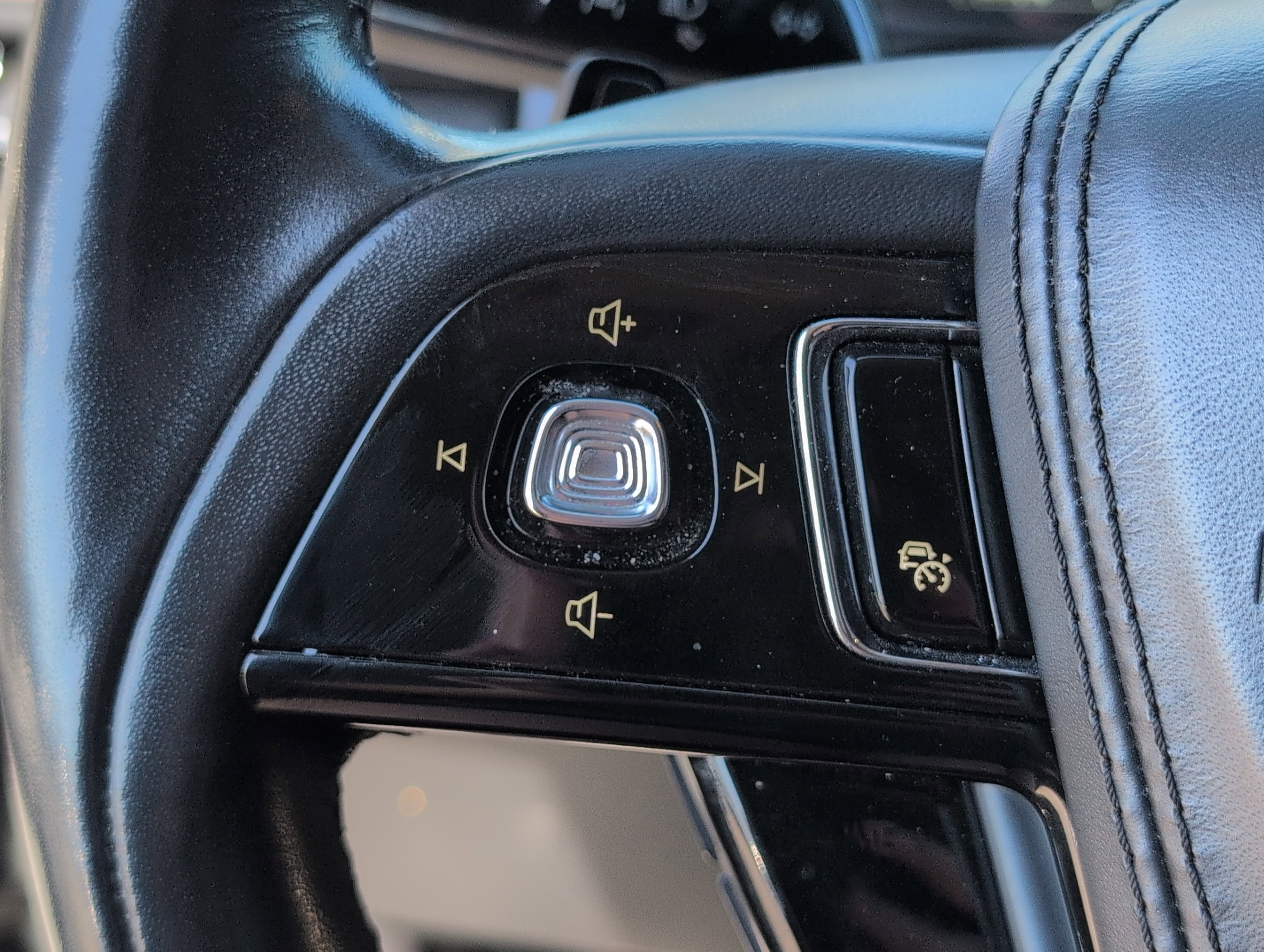 Used 2023 Lincoln Aviator Reserve w/ Equipment Group 201A image 23