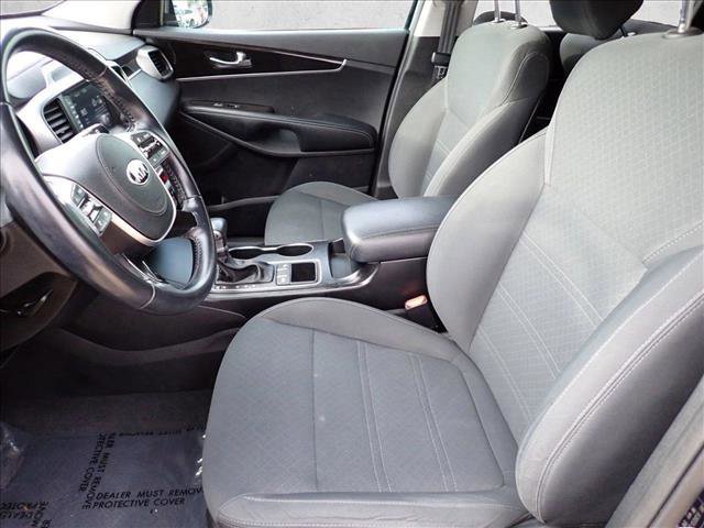 Used 2020 Kia Sorento S image 12
