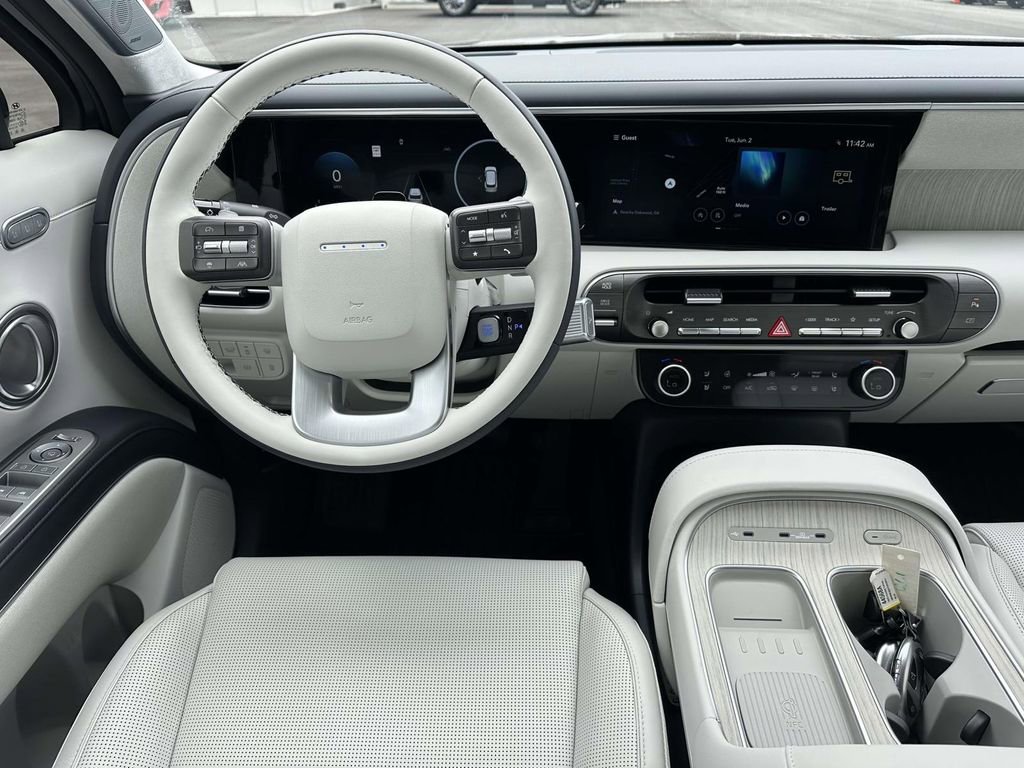 Used 2026 Hyundai Palisade Calligraphy FWD image 11