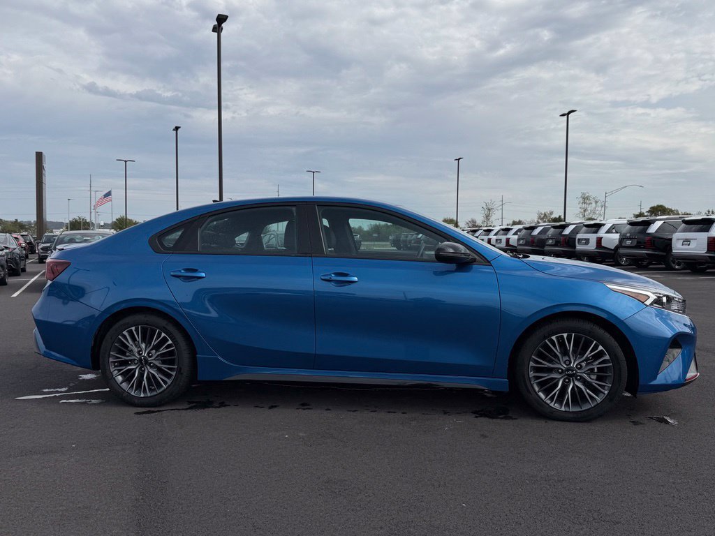 Used 2023 Kia Forte GT-Line FWD image 4