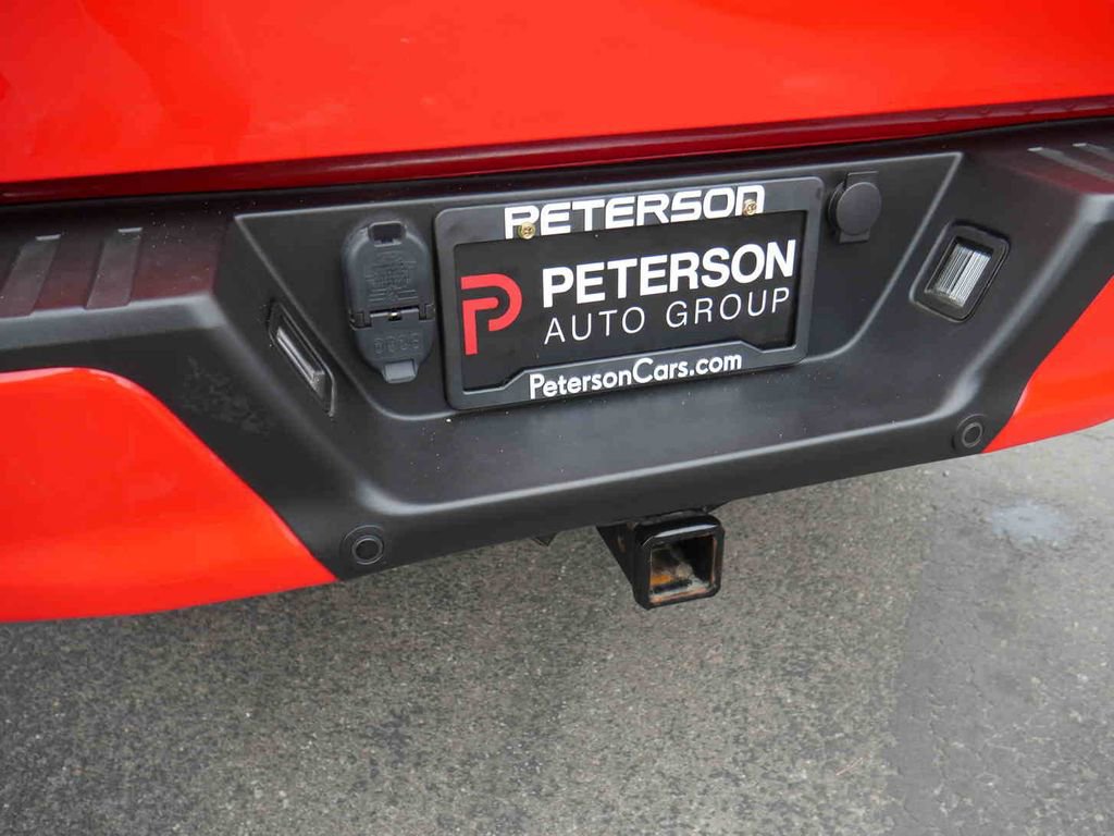 Used 2015 Ford F150 Lariat w/ Equipment Group 502A Luxury image 8