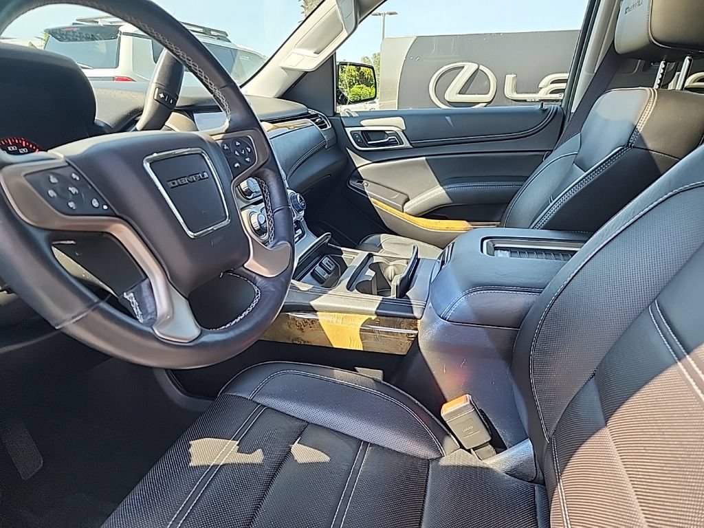 Used 2016 GMC Yukon Denali w/ Open Road Package AWD/4WD image 11