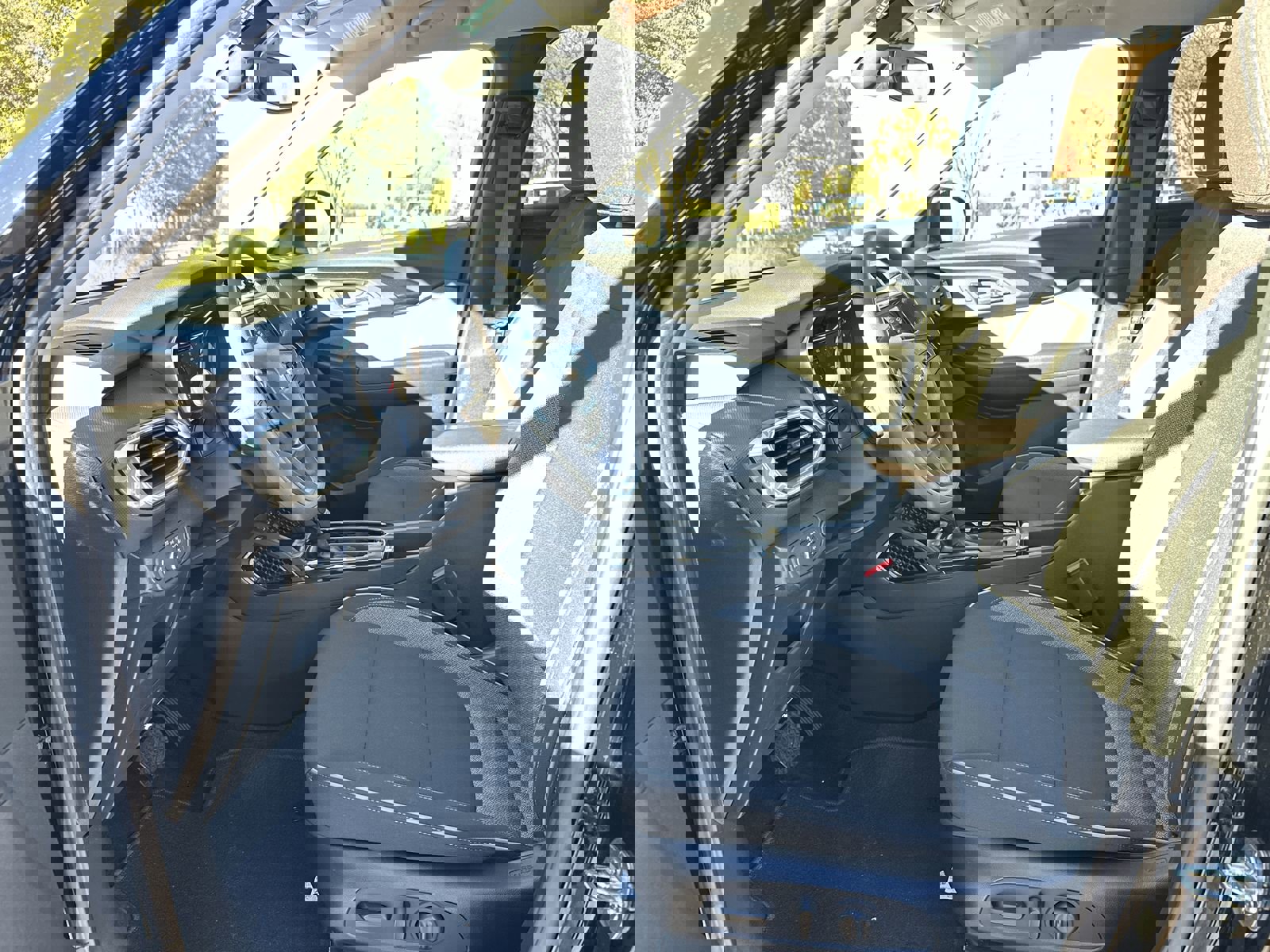 Certified 2023 Chevrolet TrailBlazer LT w/ Convenience Package image 16