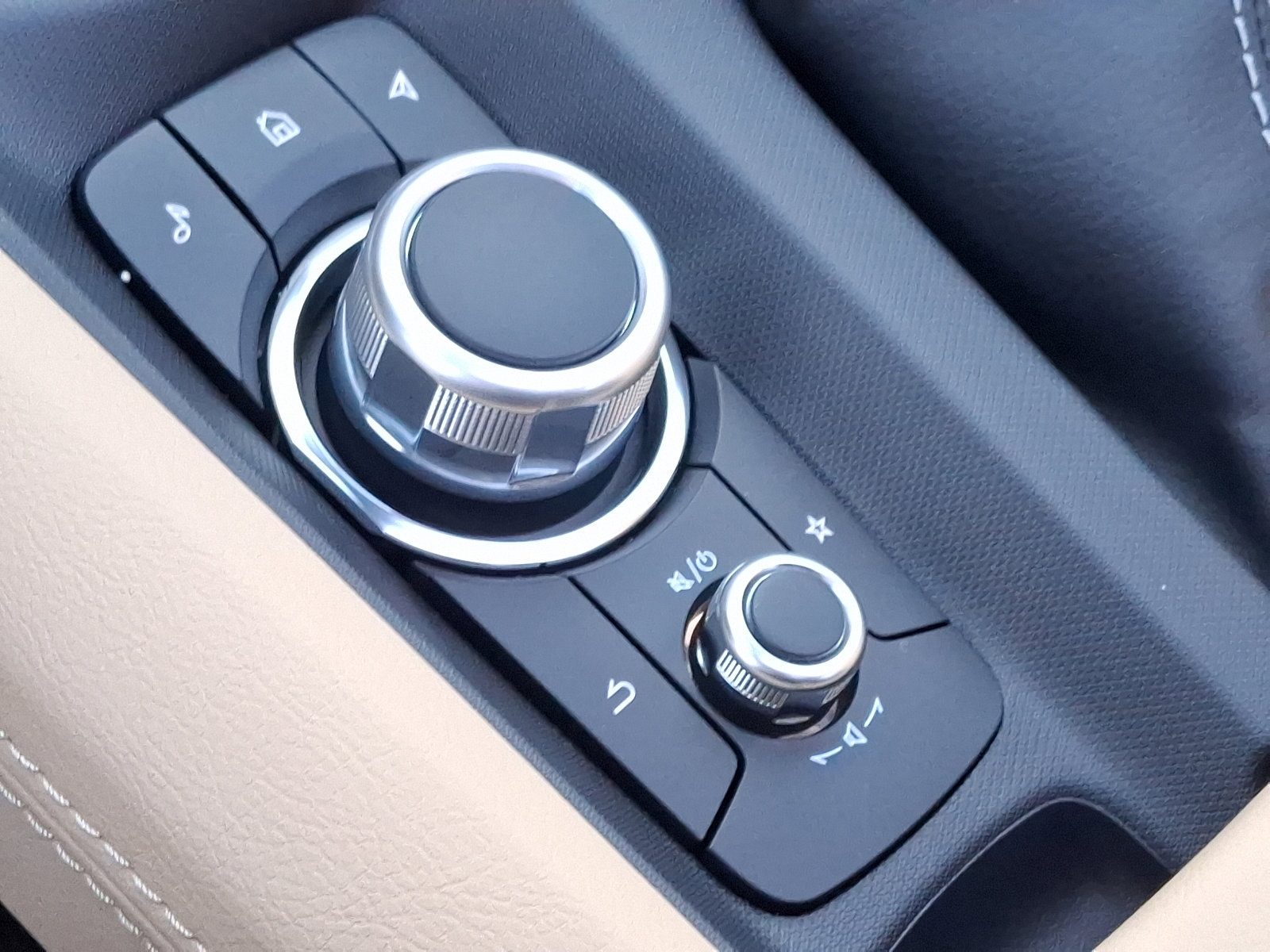 New 2024 MAZDA MX-5 Miata RF Grand Touring image 17