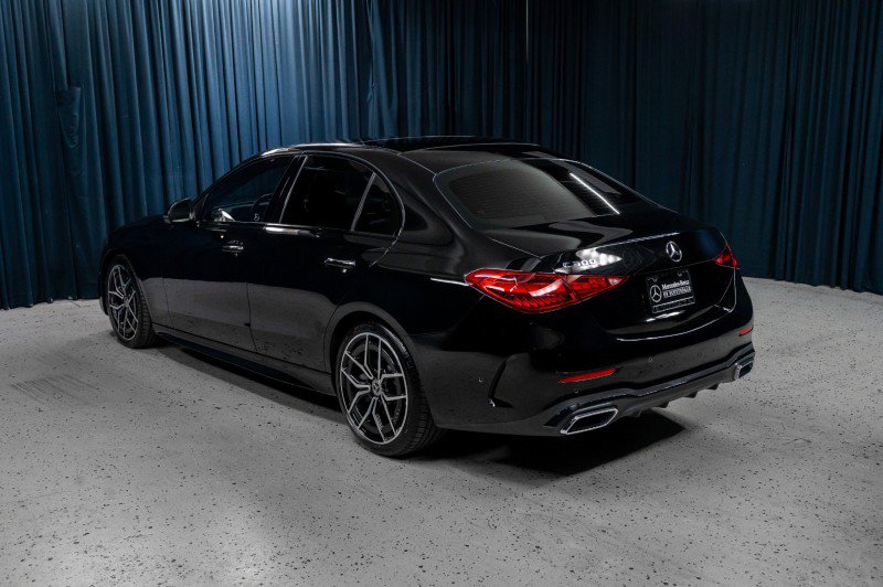 Used 2023 Mercedes-Benz C 300 Sedan image 9