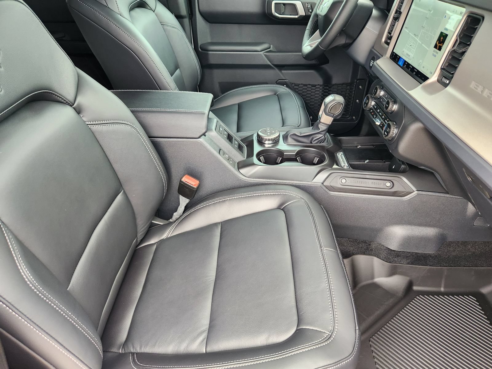 New 2026 Ford Bronco Outer Banks AWD/4WD image 14