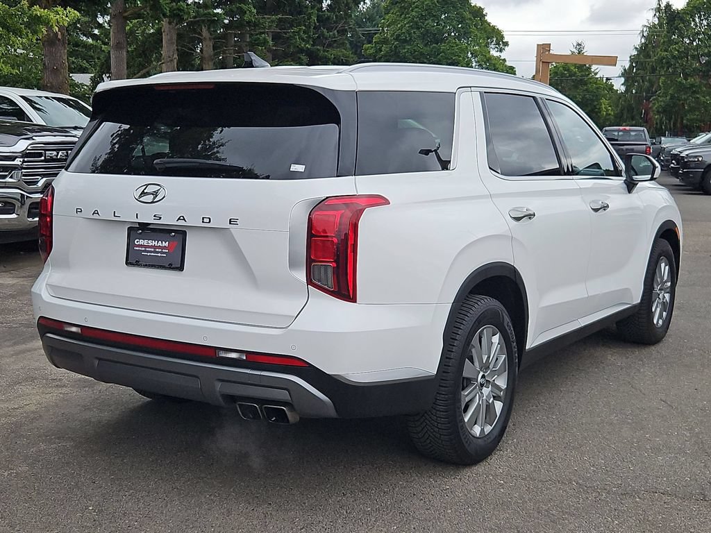 Used 2023 Hyundai Palisade SEL FWD image 7
