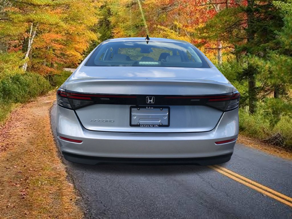 Certified 2025 Honda Accord SE image 13