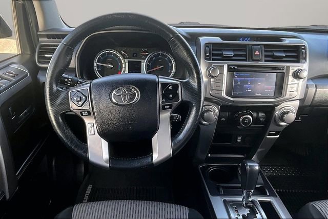 Used 2016 Toyota 4Runner SR5 image 5