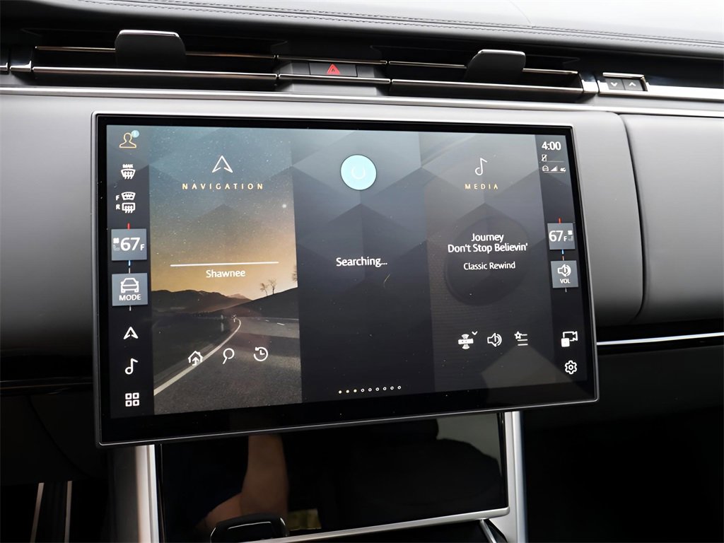 Used 2025 Land Rover Range Rover SE image 22