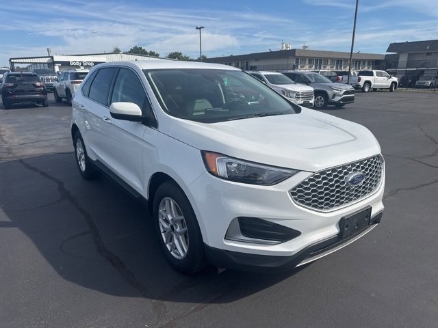 Used 2024 Ford Edge SEL image 1