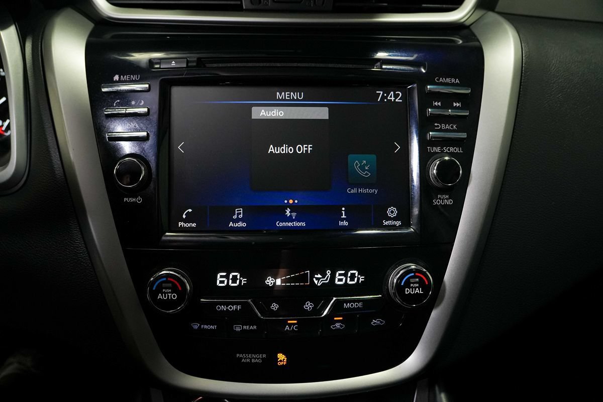 Used 2024 Nissan Murano SV w/ SV Midnight Edition Package FWD image 14