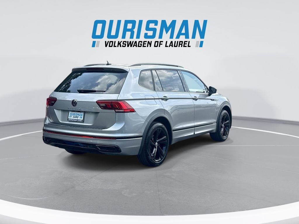 Used 2023 Volkswagen Tiguan SE R-Line FWD image 8