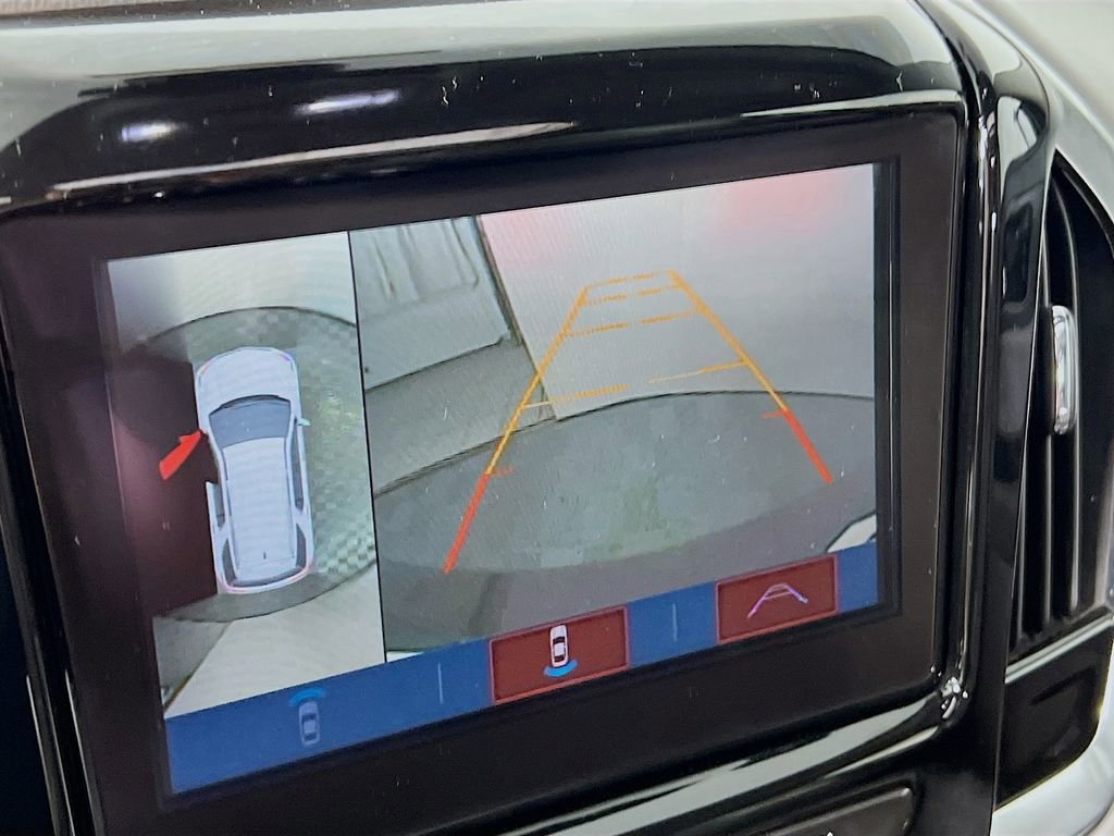 Used 2019 Chevrolet Traverse Premier AWD/4WD image 13