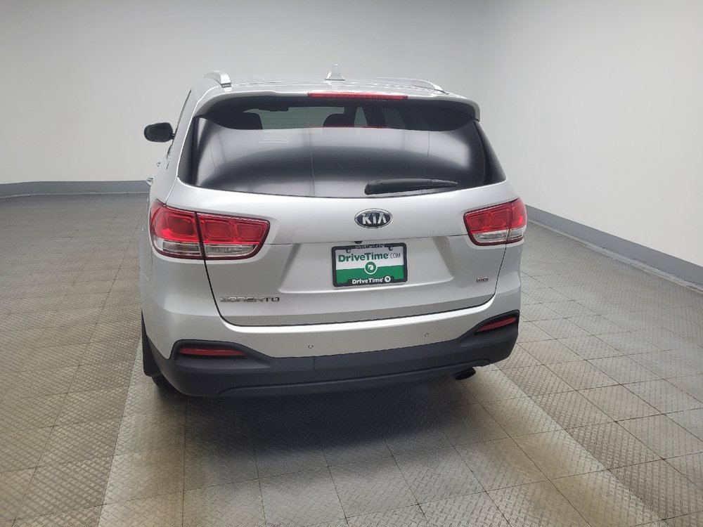 Used 2018 Kia Sorento FWD image 6