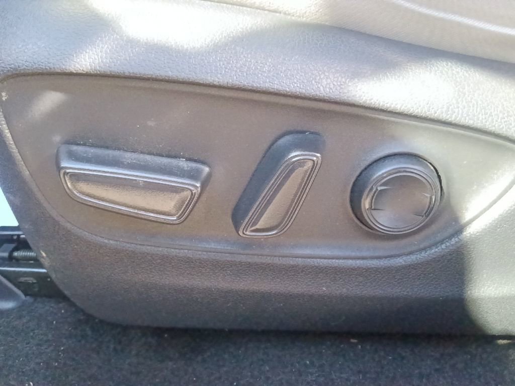 Used 2024 Toyota RAV4 XLE w/ Convenience Package image 15