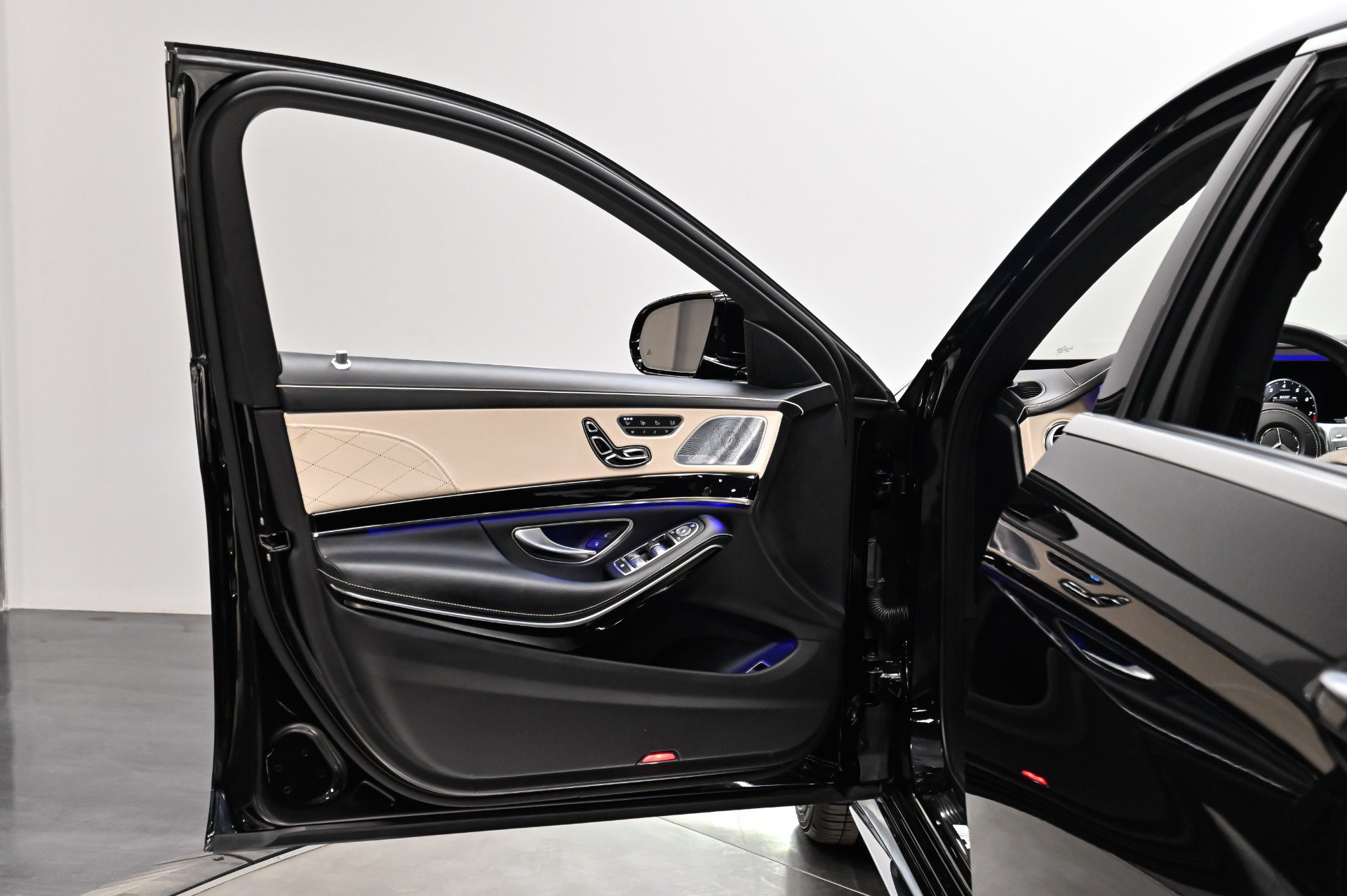 Used 2020 Mercedes-Benz S 63 AMG 4MATIC Sedan image 18