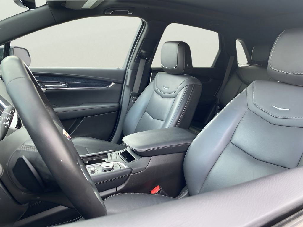 Used 2022 Cadillac XT5 Premium Luxury image 14