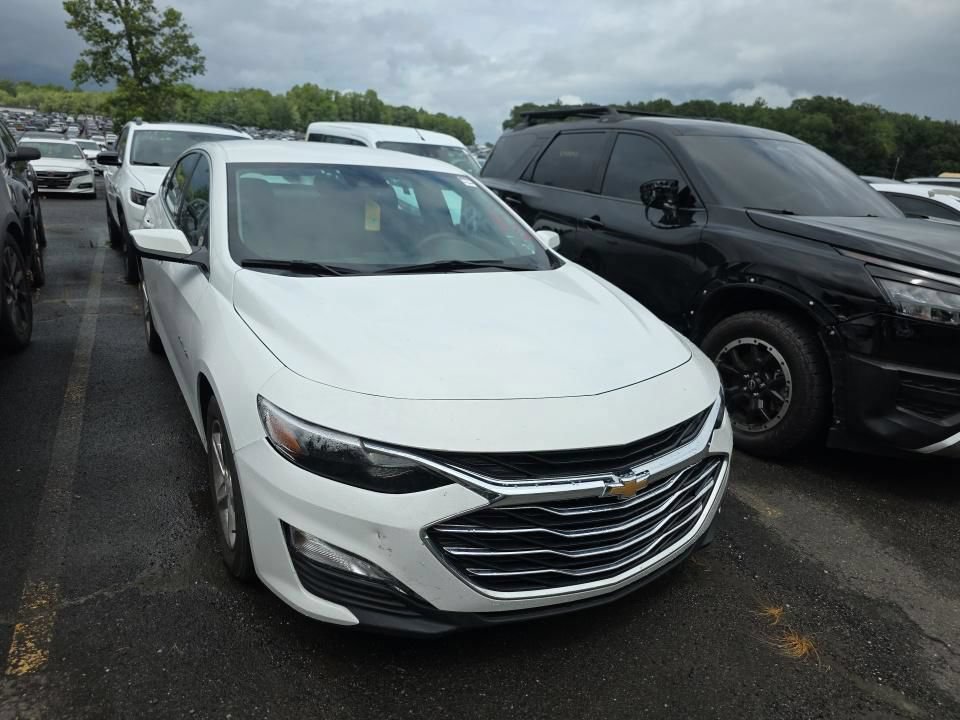 Used 2024 Chevrolet Malibu LT FWD image 1