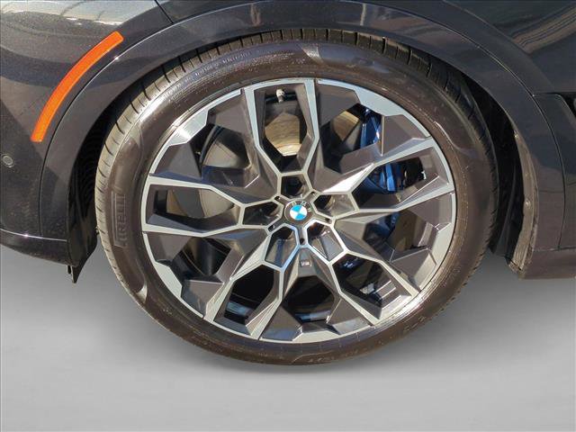 Certified 2025 BMW X7 M60i w/ Climate Comfort Package image 30