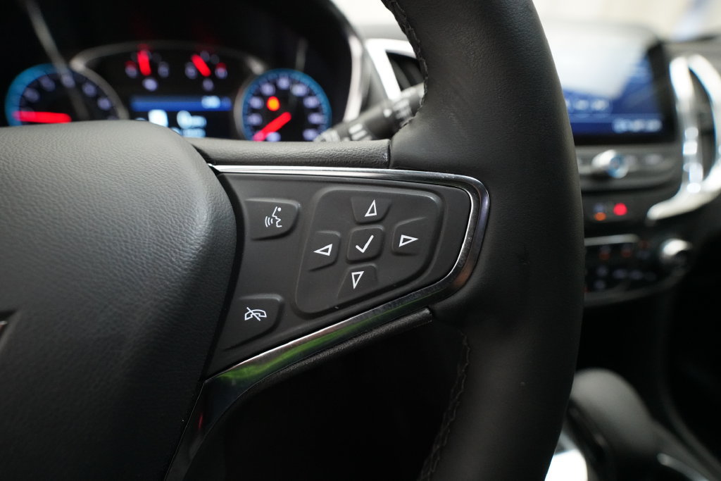Used 2024 Chevrolet Equinox LT AWD/4WD image 19