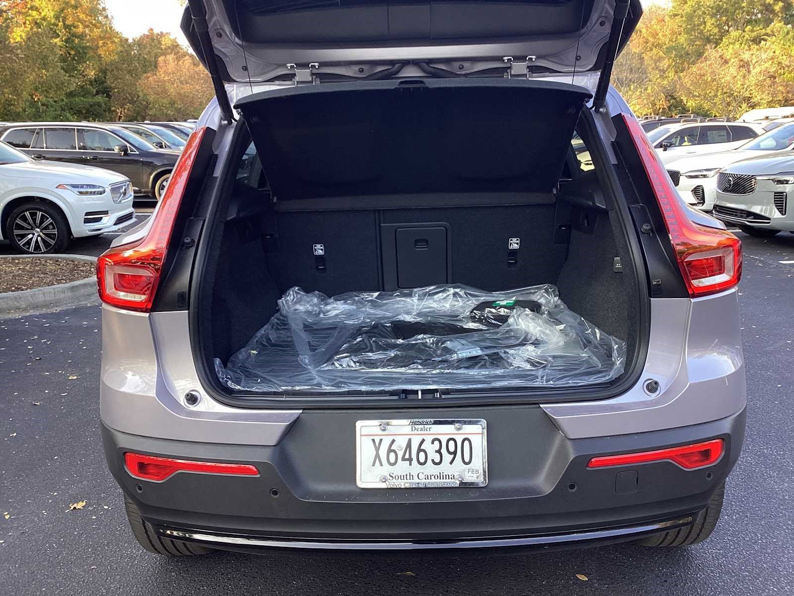Used 2026 Volvo XC40 B5 Plus w/ Protection Package Premier image 72