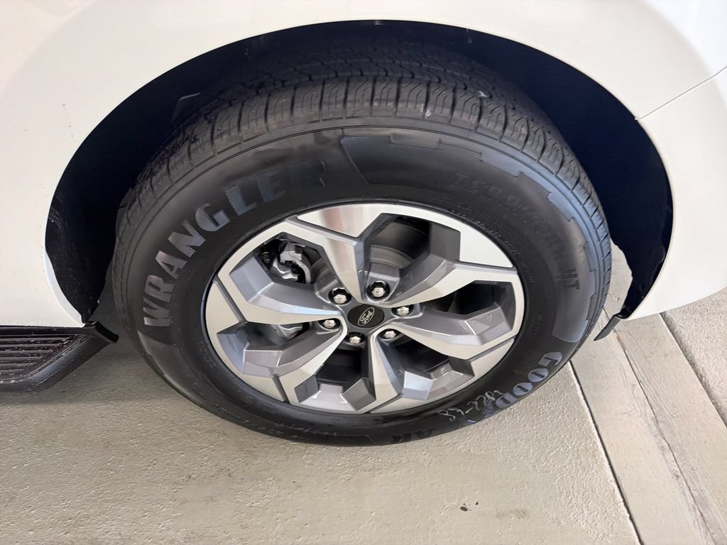 New 2027 Ford Expedition Max Active RWD image 5