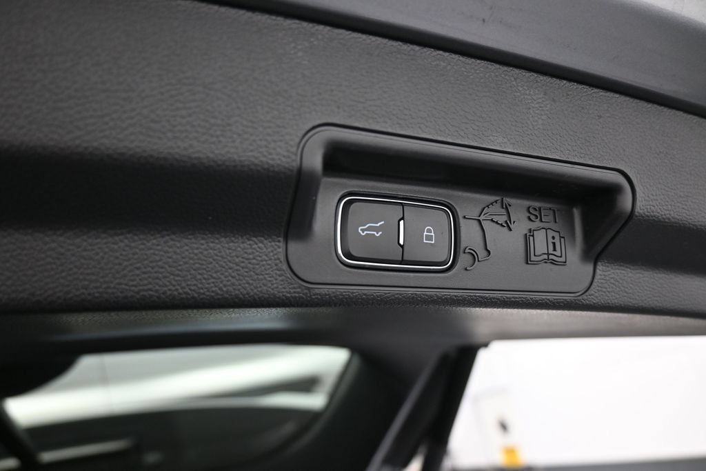 Used 2023 Ford Explorer ST AWD/4WD image 47