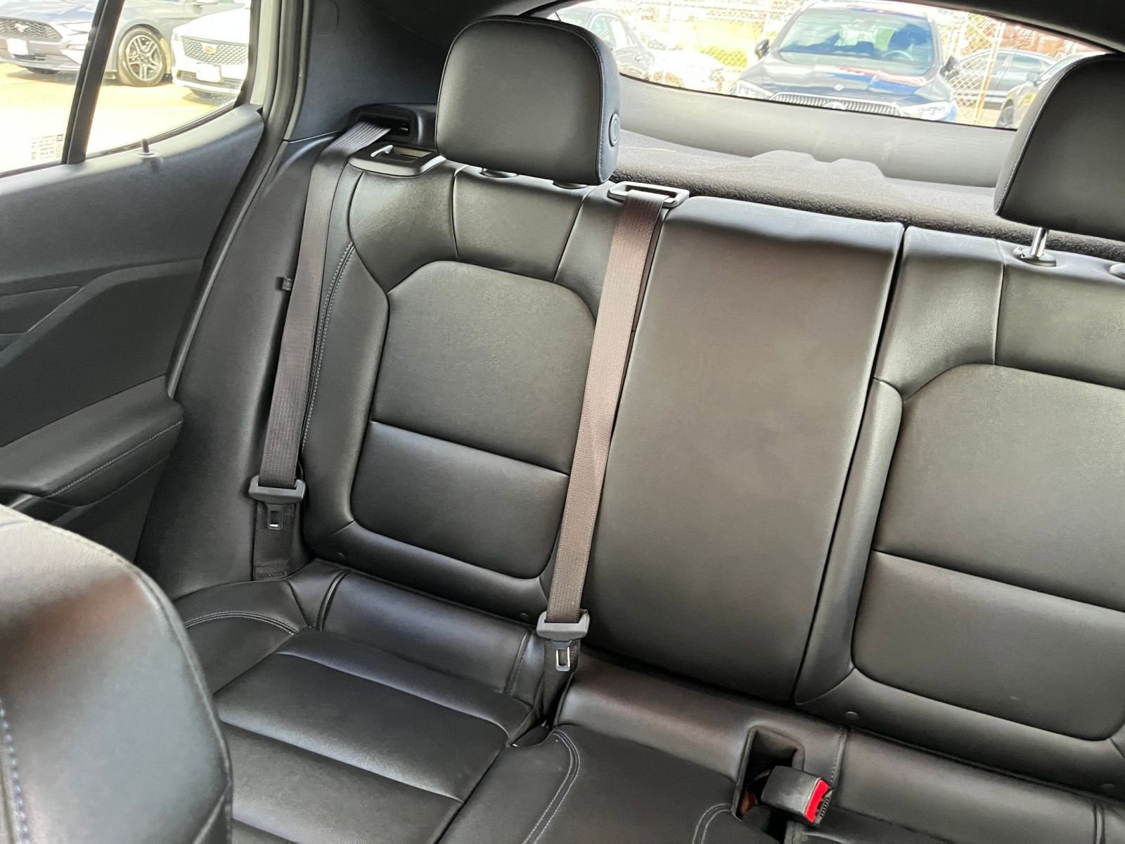 Used 2025 Buick Envista Sport Touring image 38