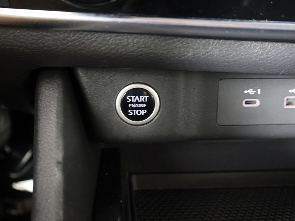 Used 2023 Nissan Rogue S AWD/4WD image 31