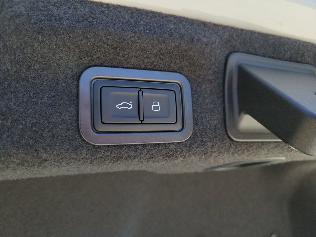 New 2026 Audi A6 Premium Plus AWD/4WD image 31