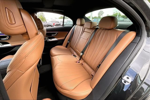 New 2025 Mercedes-Benz C 300 Sedan image 23