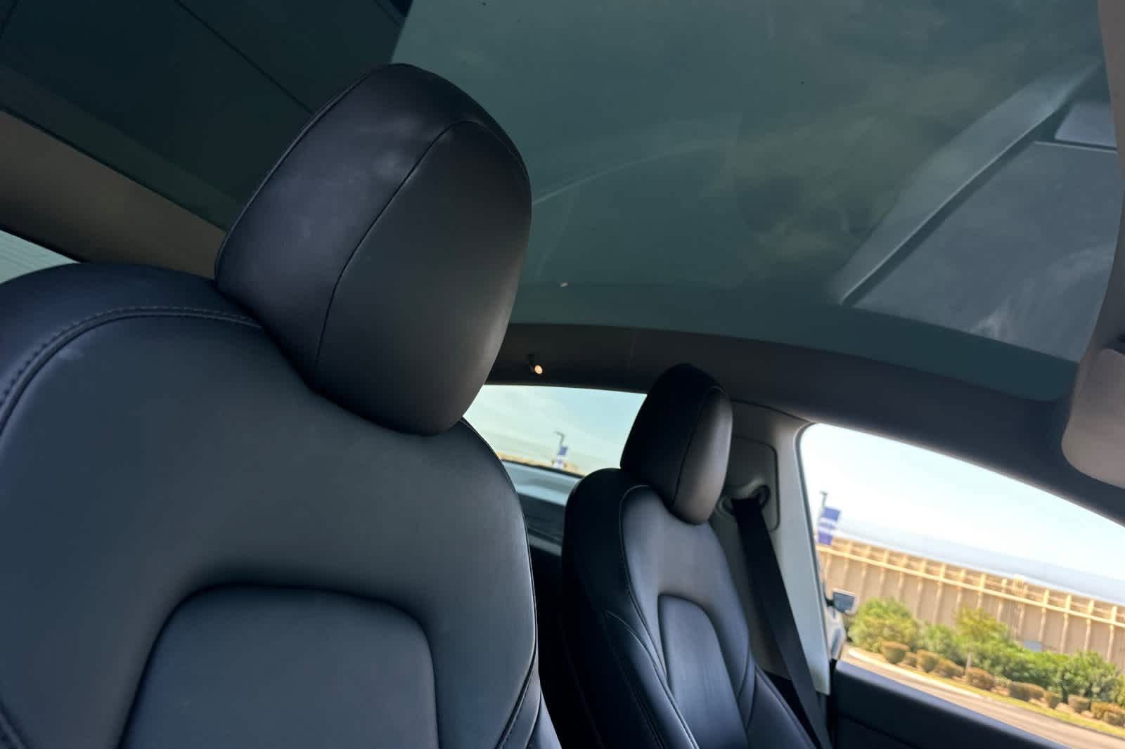 Used 2021 Tesla Model Y Long Range image 17