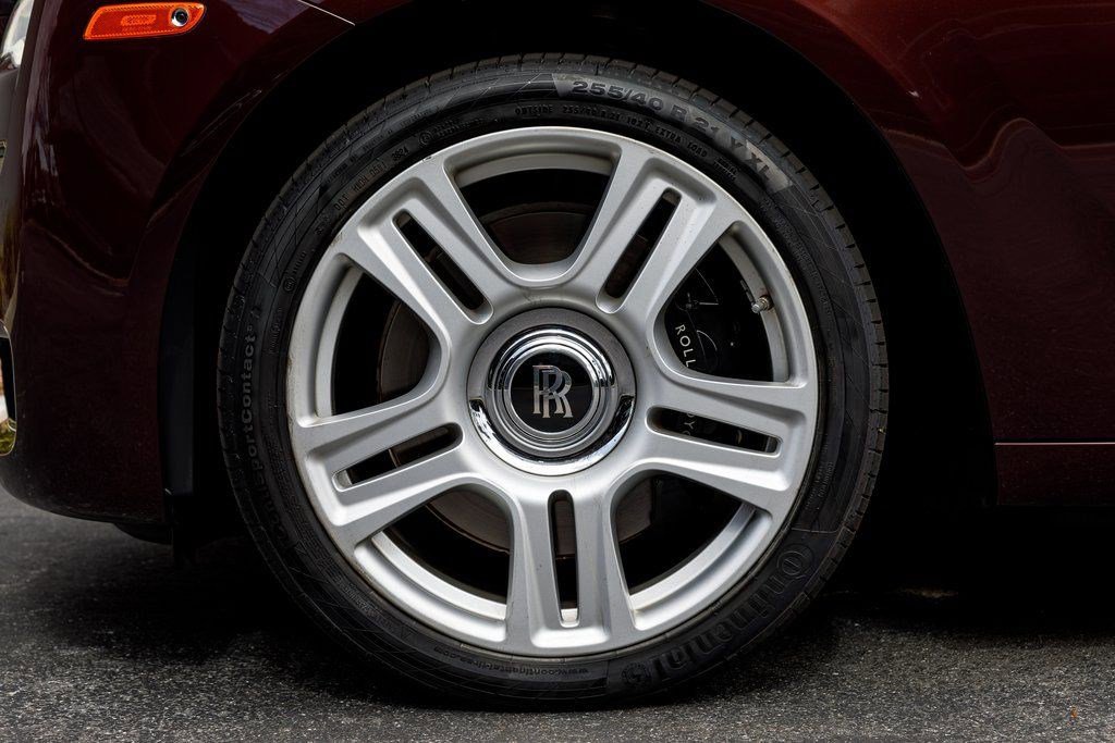Used 2016 Rolls-Royce Ghost image 15