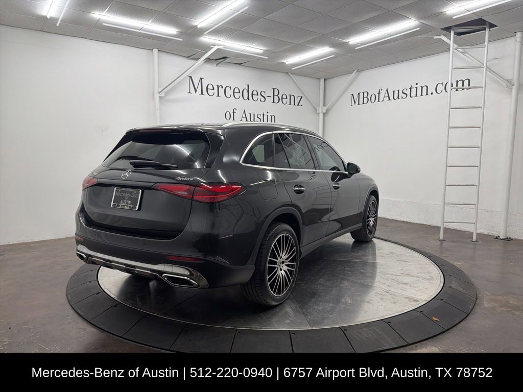 Used 2025 Mercedes-Benz GLC 300 4MATIC image 8