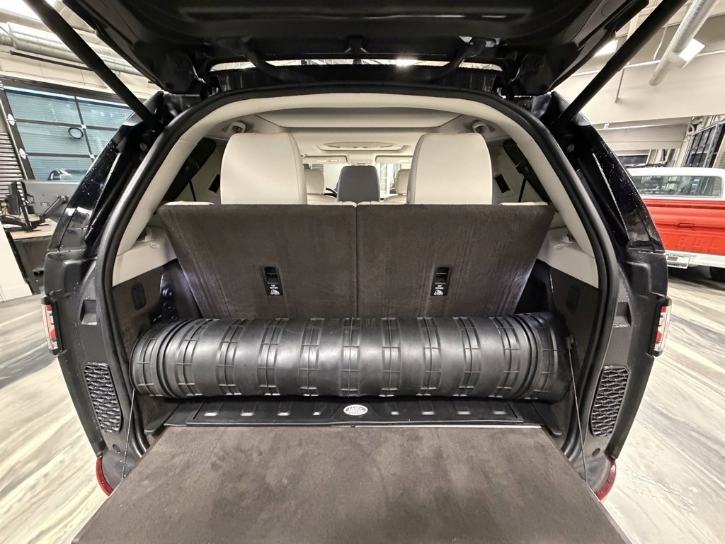 Used 2019 Land Rover Discovery HSE image 52