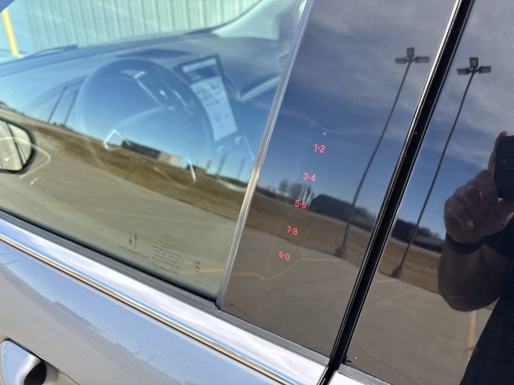 Used 2022 Ford Edge SEL w/ Convenience Package image 10