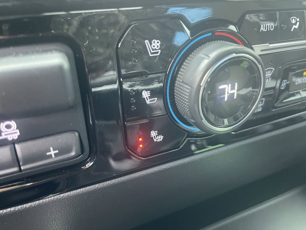 Used 2022 Chevrolet Silverado 1500 ZR2 w/ Technology Package image 30