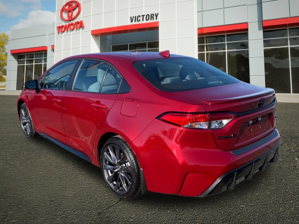 Used 2026 Toyota Corolla SE FWD image 5