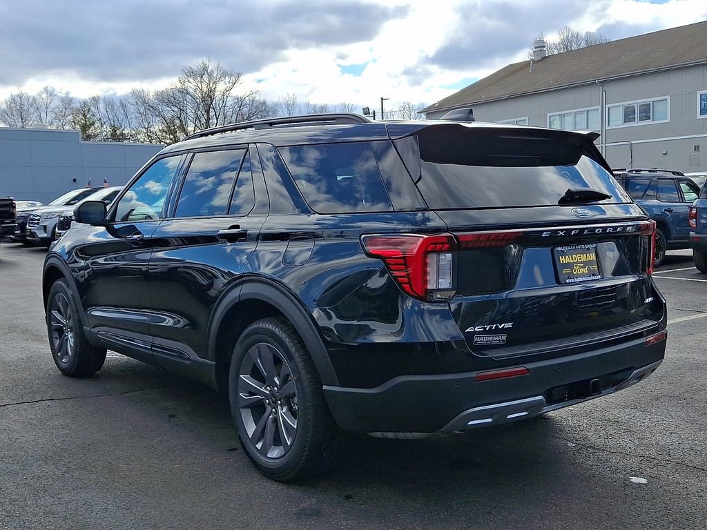New 2026 Ford Explorer Active w/ Active Comfort Package image 3