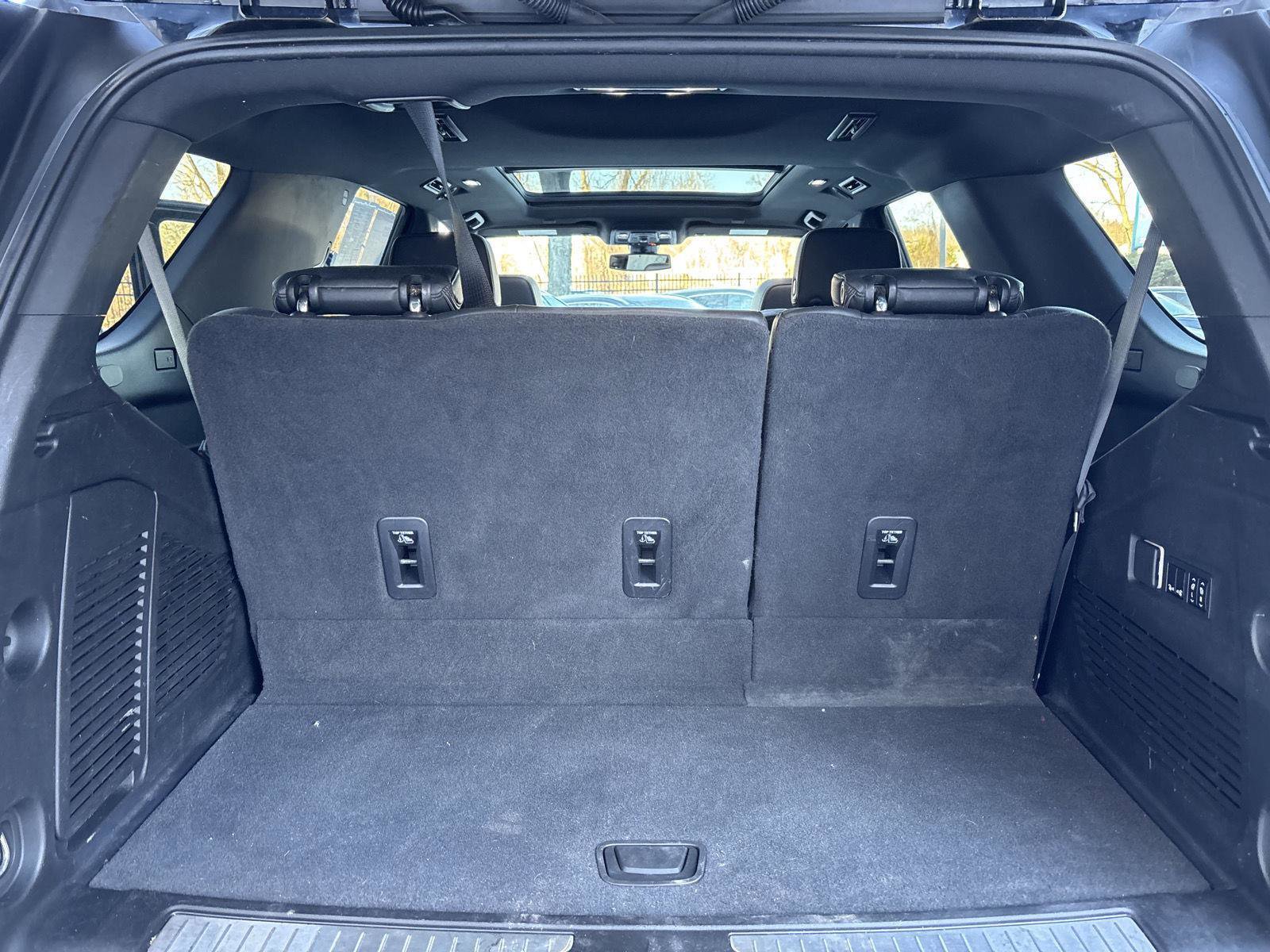 Used 2022 Chevrolet Tahoe RST w/ Luxury Package image 29