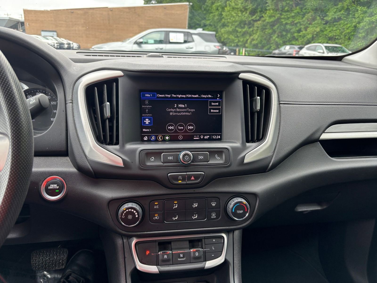Used 2024 GMC Terrain SLE FWD image 17