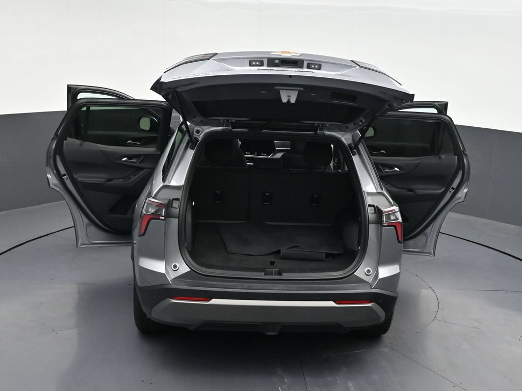 Used 2025 Chevrolet Equinox LT FWD image 37