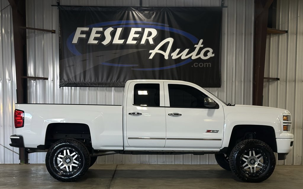 Used 2015 Chevrolet Silverado 1500 LT w/ Custom Sport Edition image 39