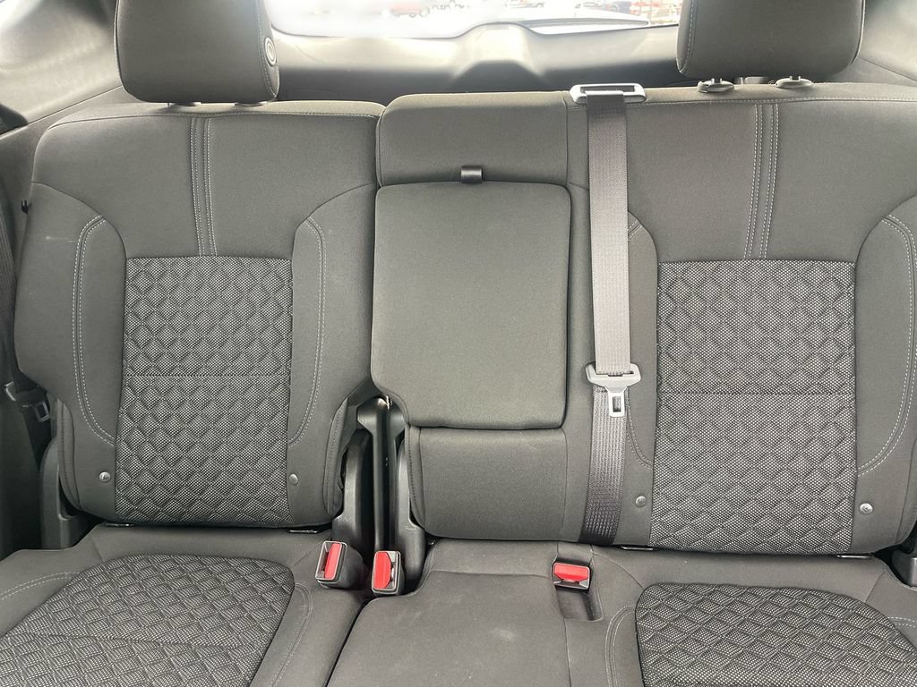 Used 2019 Chevrolet Blazer LT FWD image 34