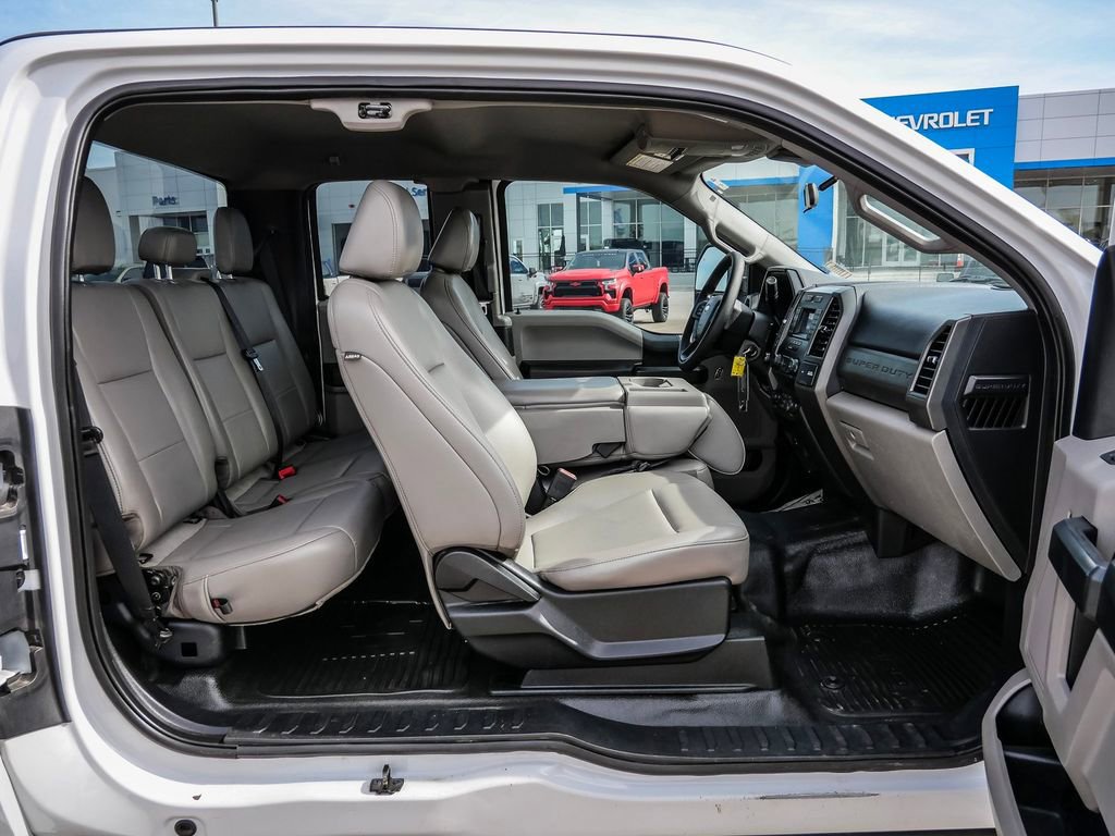 Used 2021 Ford F250 XL w/ Power Equipment Group image 14