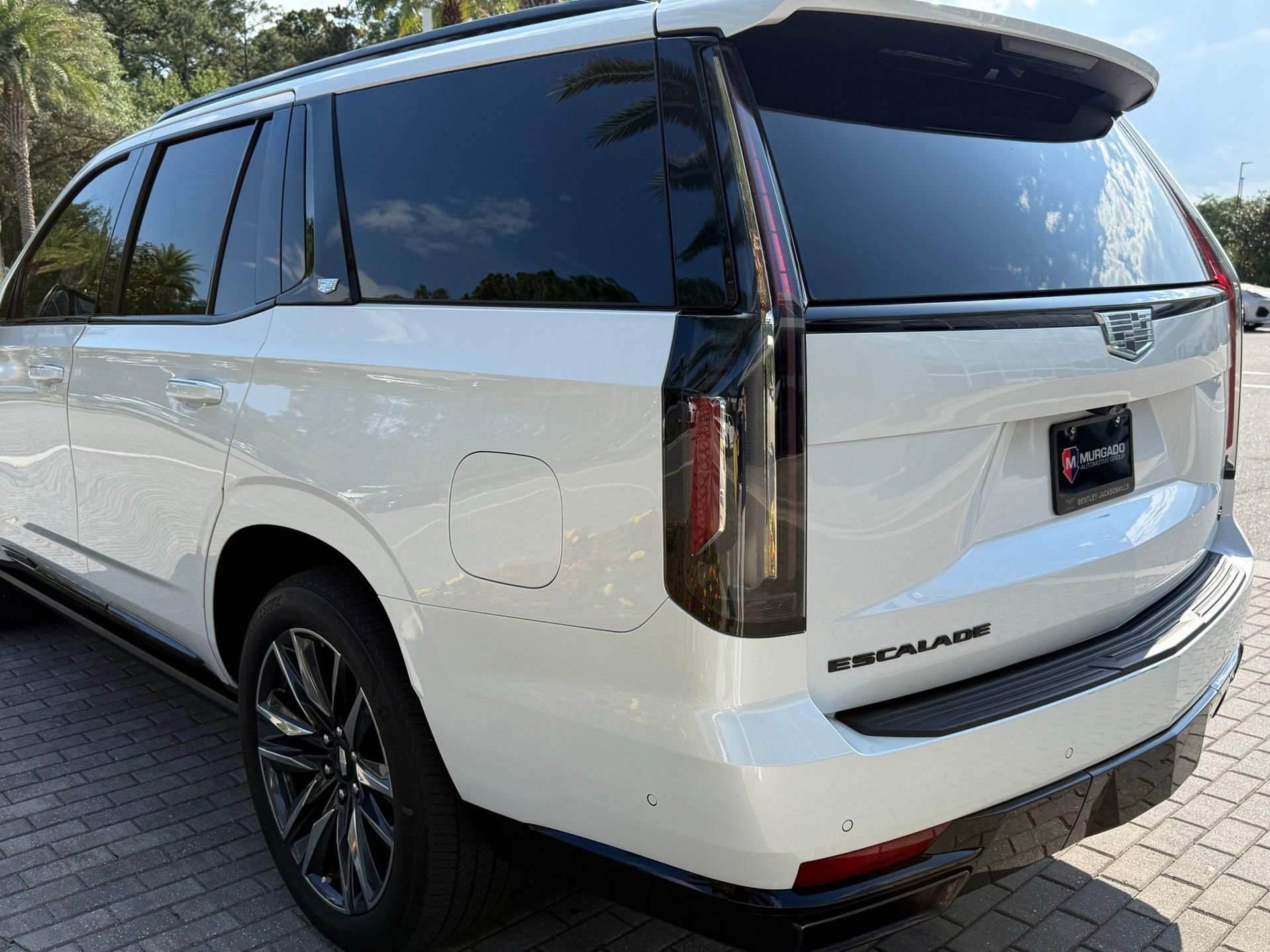 Used 2023 Cadillac Escalade Sport Platinum RWD image 15