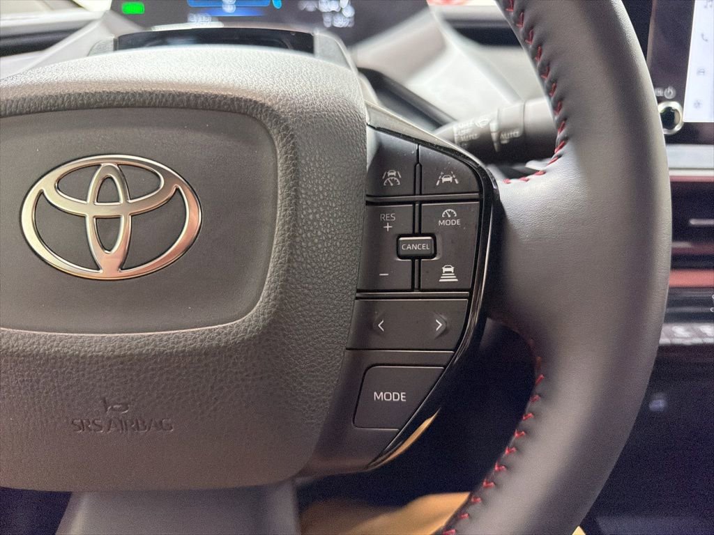 Used 2026 Toyota Prius Plug-In Hybrid FWD image 27